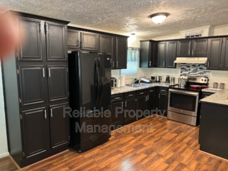 4321 On Track Rd - Photo 5 of 13