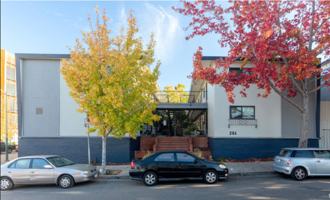 featured image of 200 E 15th St