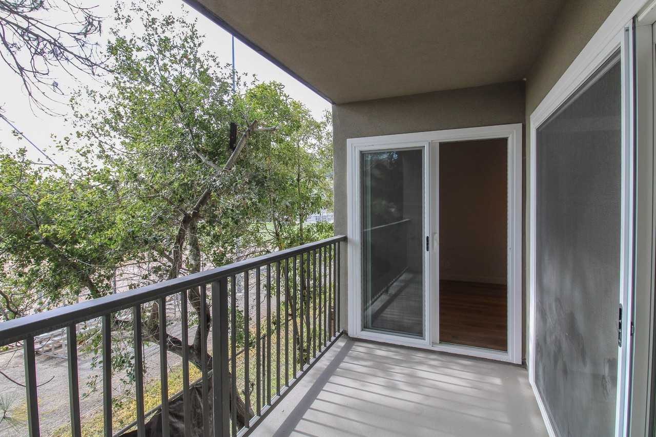 1247 Murray Ave #3 - Photo 4 of 9