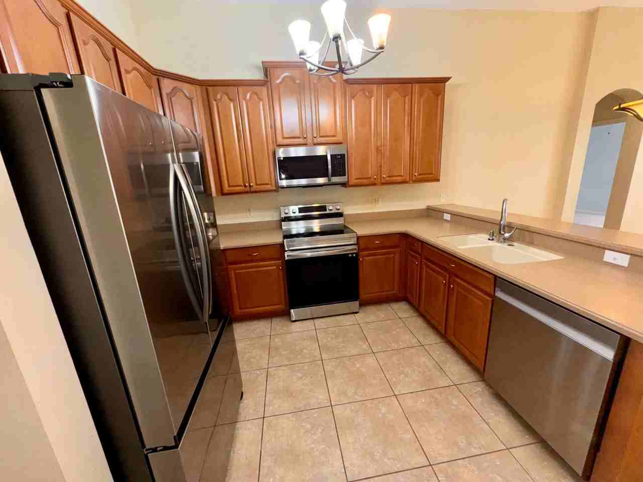 16567 Cedar Run Dr - Photo 3 of 35