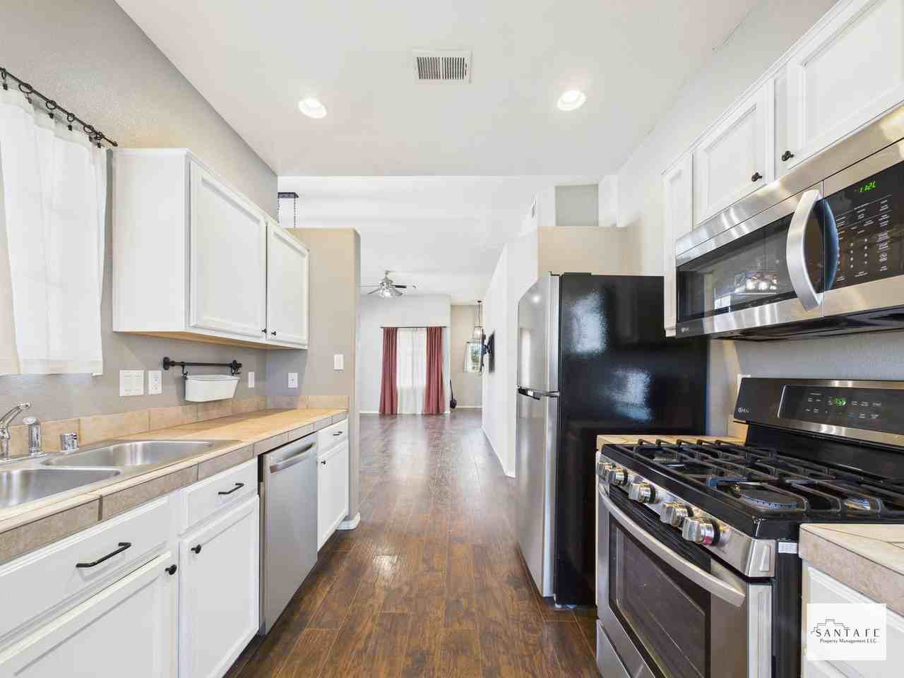 4129 New Moon Cir - Photo 3 of 15