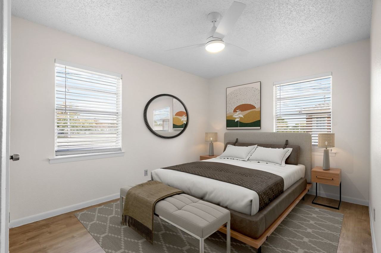 339 Fouts Ave - Photo 3 of 12