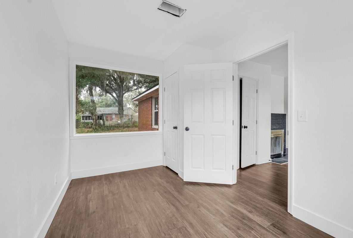 366 W 67th St - Photo 7 of 18