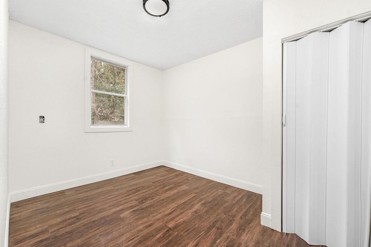 1035 Odessa Dr E - Photo 6 of 16