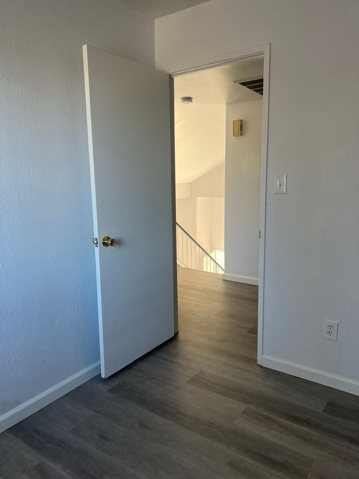 9220 Lanneau Ct - Photo 7 of 11