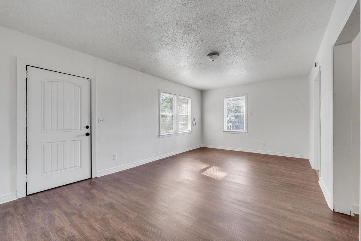 3173 3rd Street Cir S - Photo 3 of 16