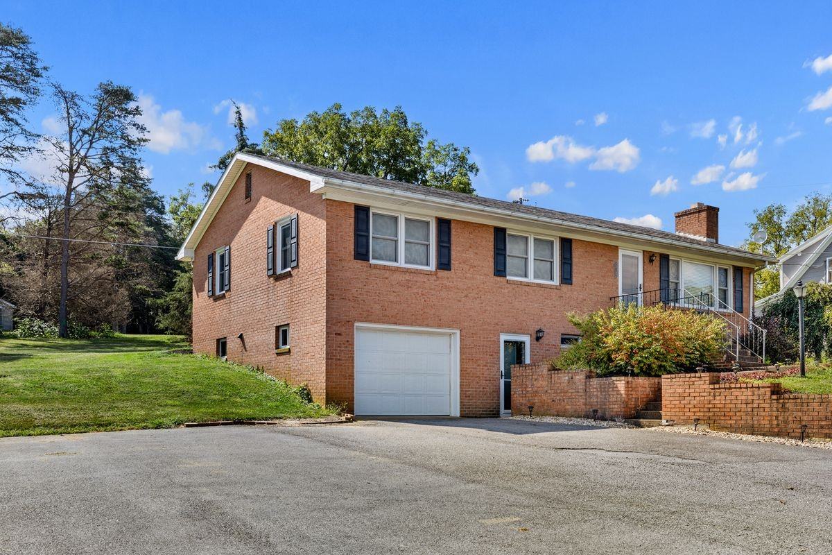 26182 Old Valley Pike - Photo 2 of 50