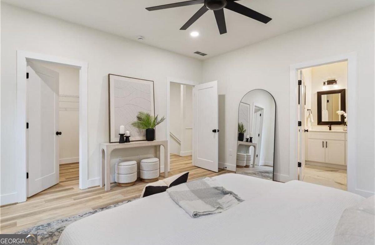 1265 Oak St Sw - Photo 5 of 26