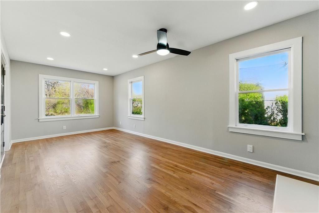 10 Cochran Rd Se - Photo 3 of 14