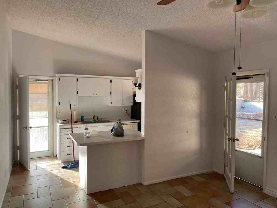 213 Fountain Rd - Photo 3 of 15