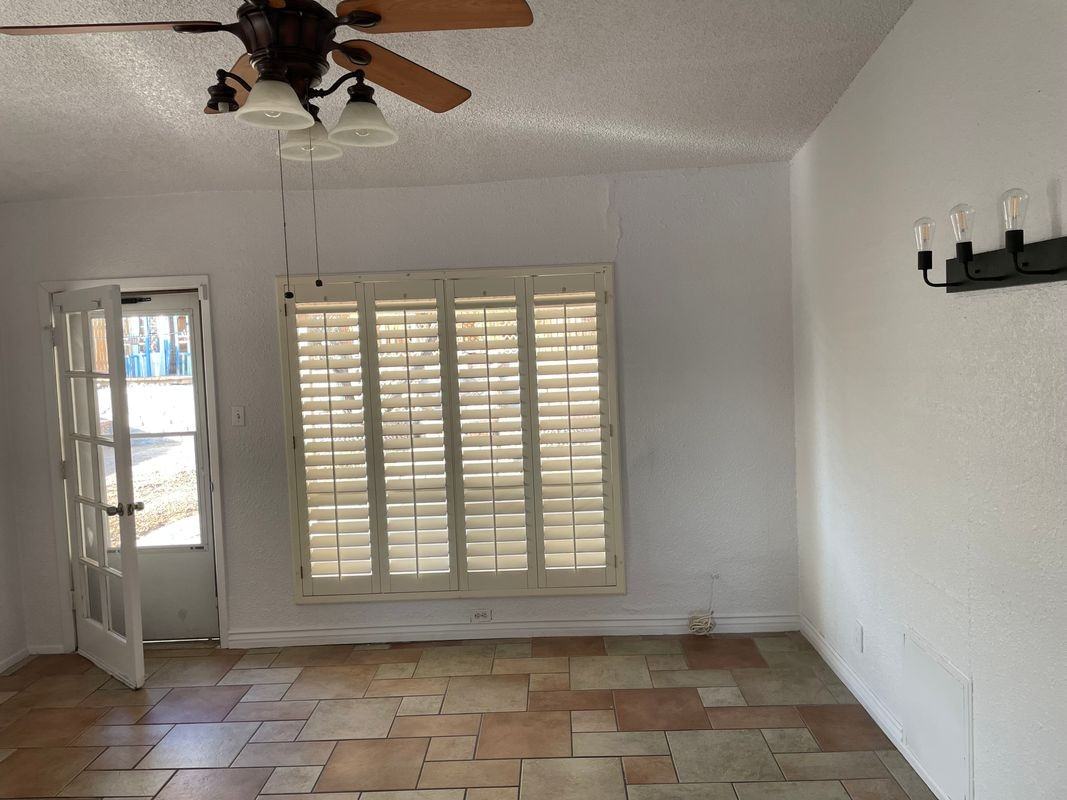 213 Fountain Rd - Photo 4 of 15