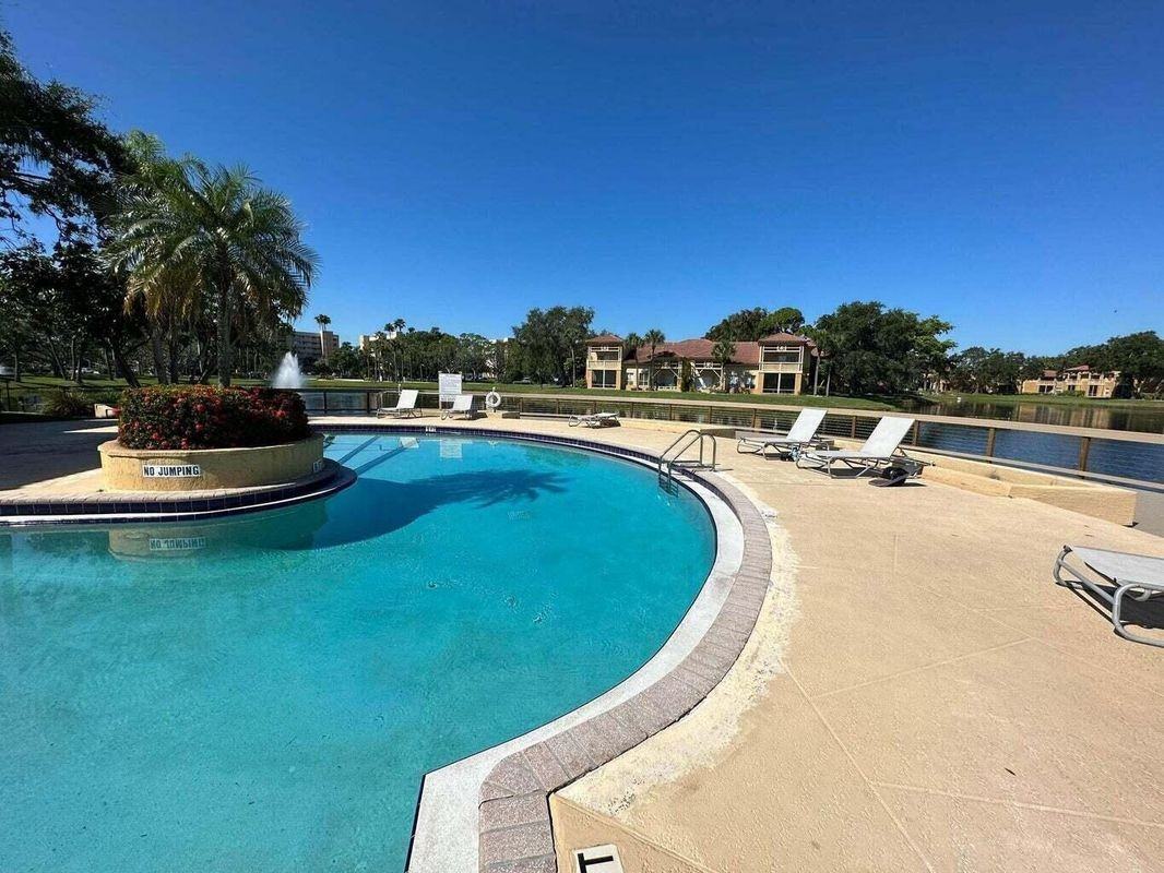 4751 Via Palm Lks ##408 - Photo 4 of 4