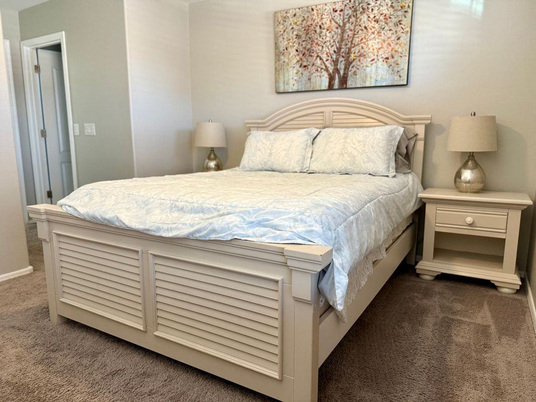 3708 E Kerry Ln - Photo 5 of 15