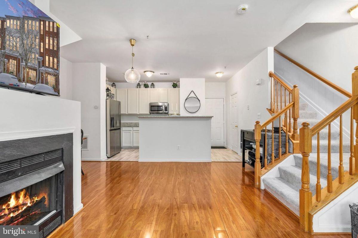 5095 Anchorstone Dr - Photo 2 of 32