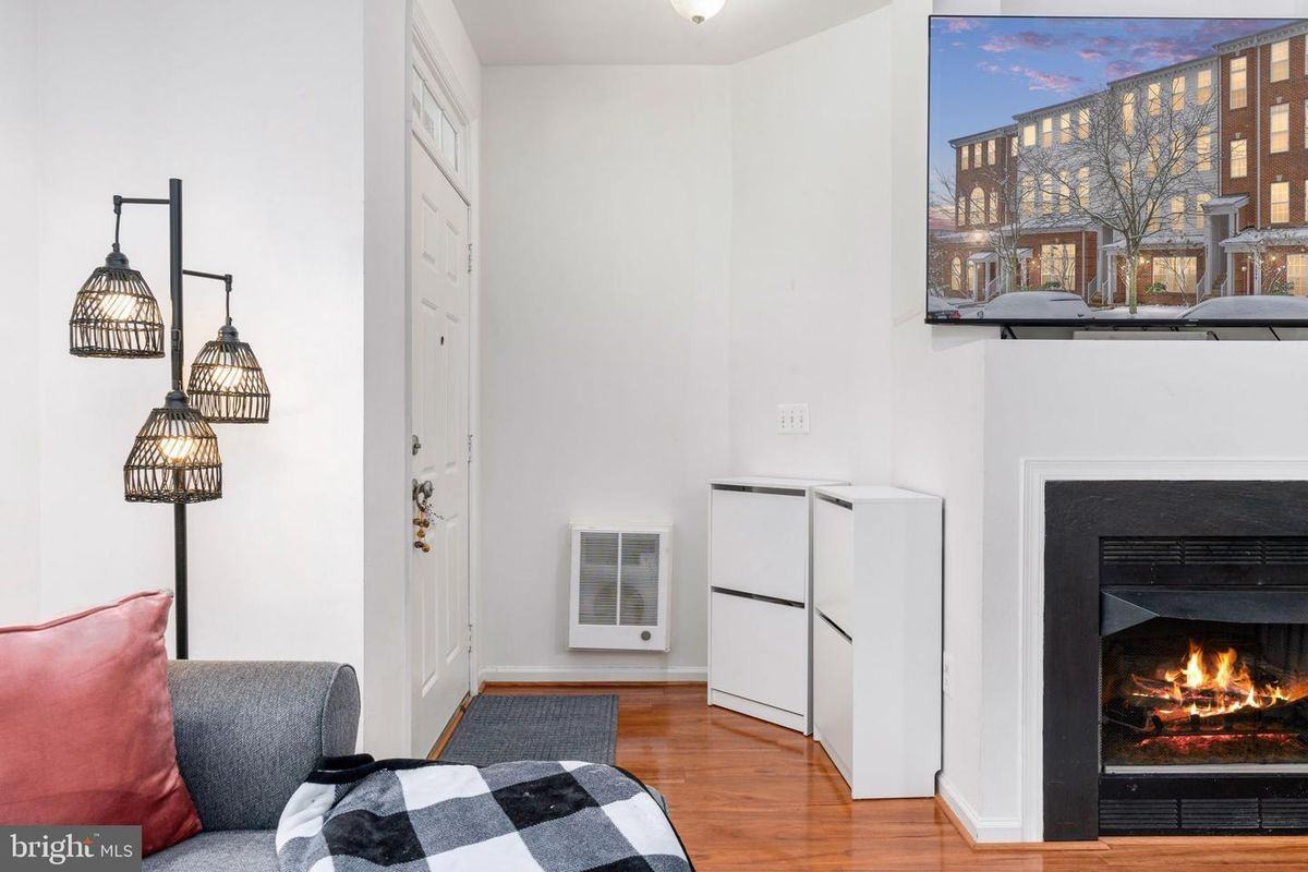 5095 Anchorstone Dr - Photo 7 of 32