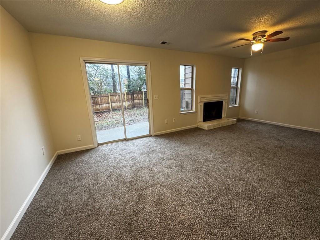 875 Joseph Club Dr Sw - Photo 5 of 18