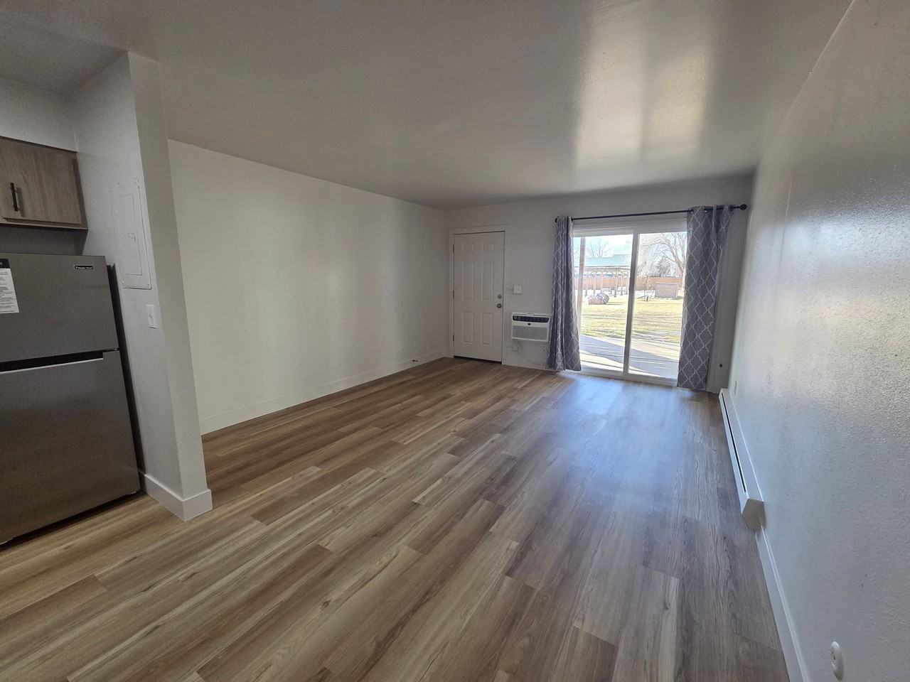 SPECIAL OFFER! Renovated! Stonegate Apts. - Photo 5 of 50