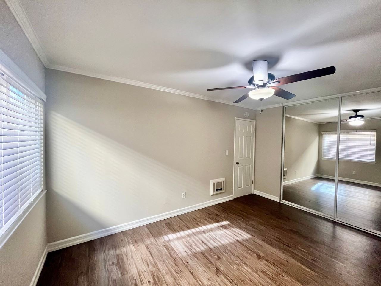 3563 6th Ave. - Photo 5 of 27