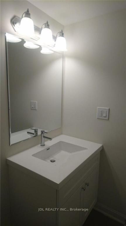 30 Sarah Jackson Crescent - Photo 5 of 10