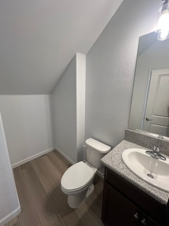 2788 Plumas St - Photo 3 of 40