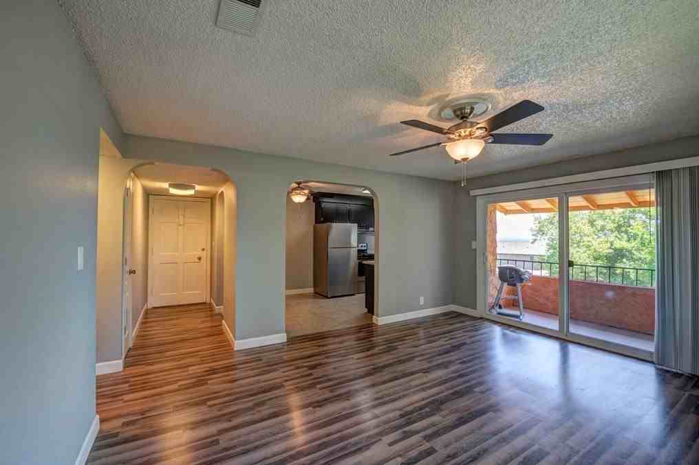 Riverview Condominiums - Photo 4 of 25