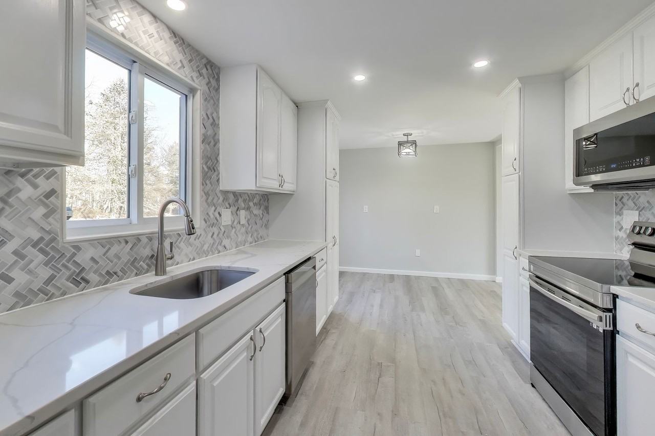 18948 Quail Valley Blvd - Photo 3 of 45