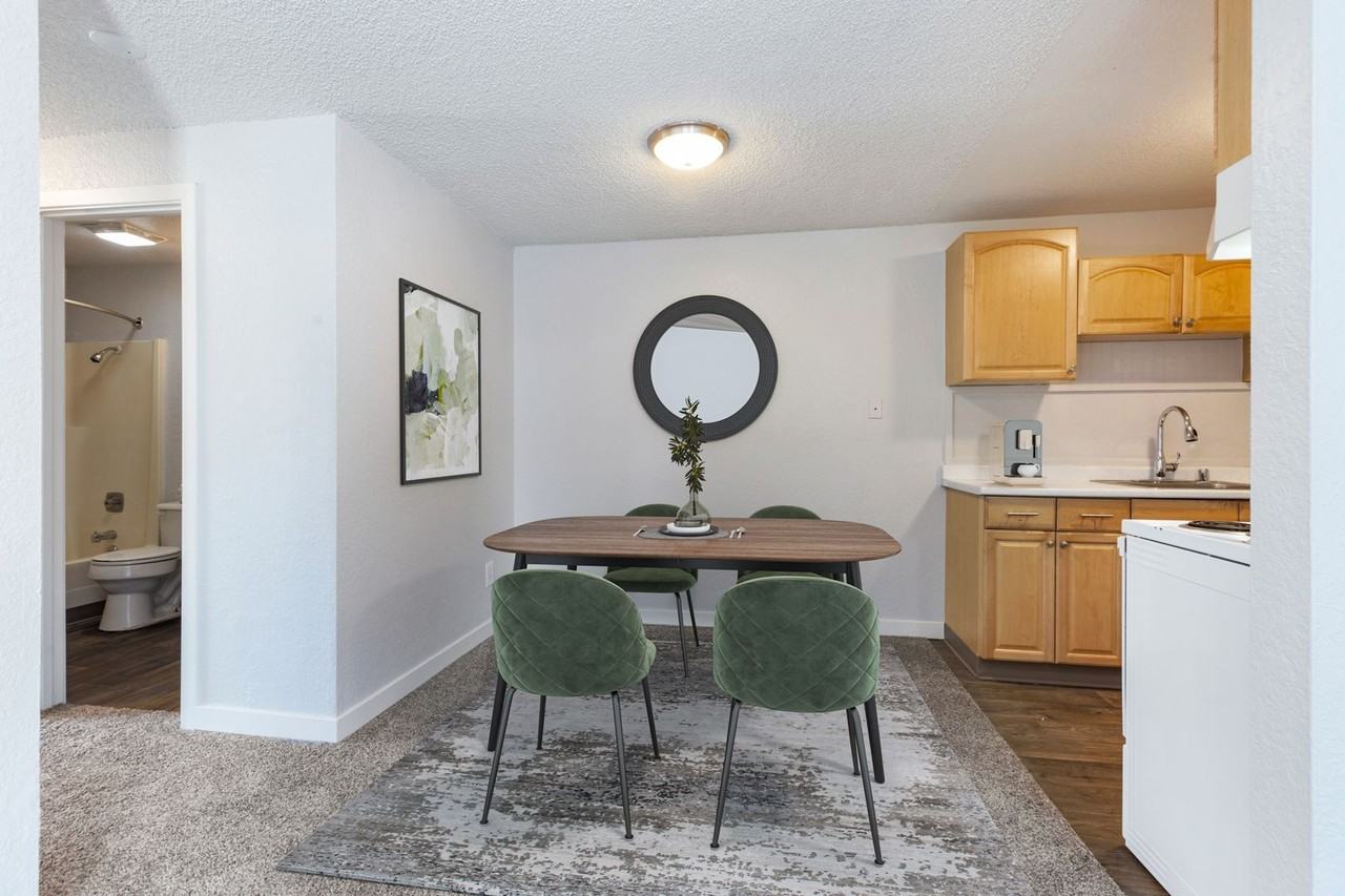 Cedars & Daffodil Ct - Photo 3 of 21