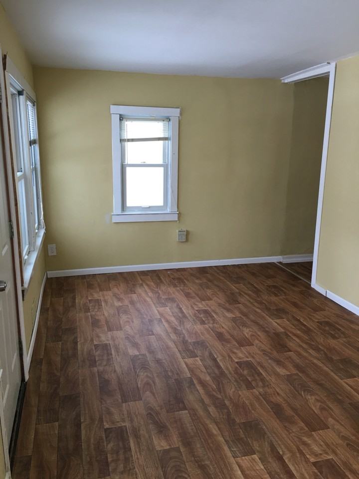 5333 43rd Avenue South - Photo 3 of 6