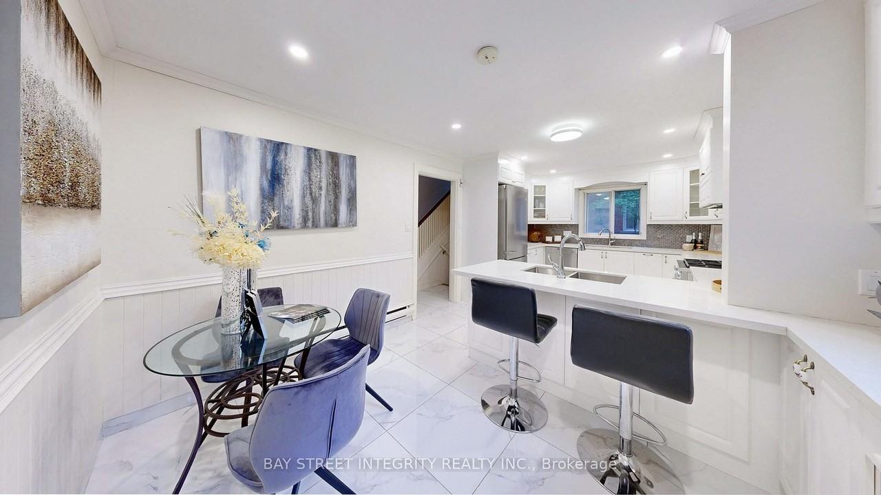 184 Heath Street West - Photo 3 of 24