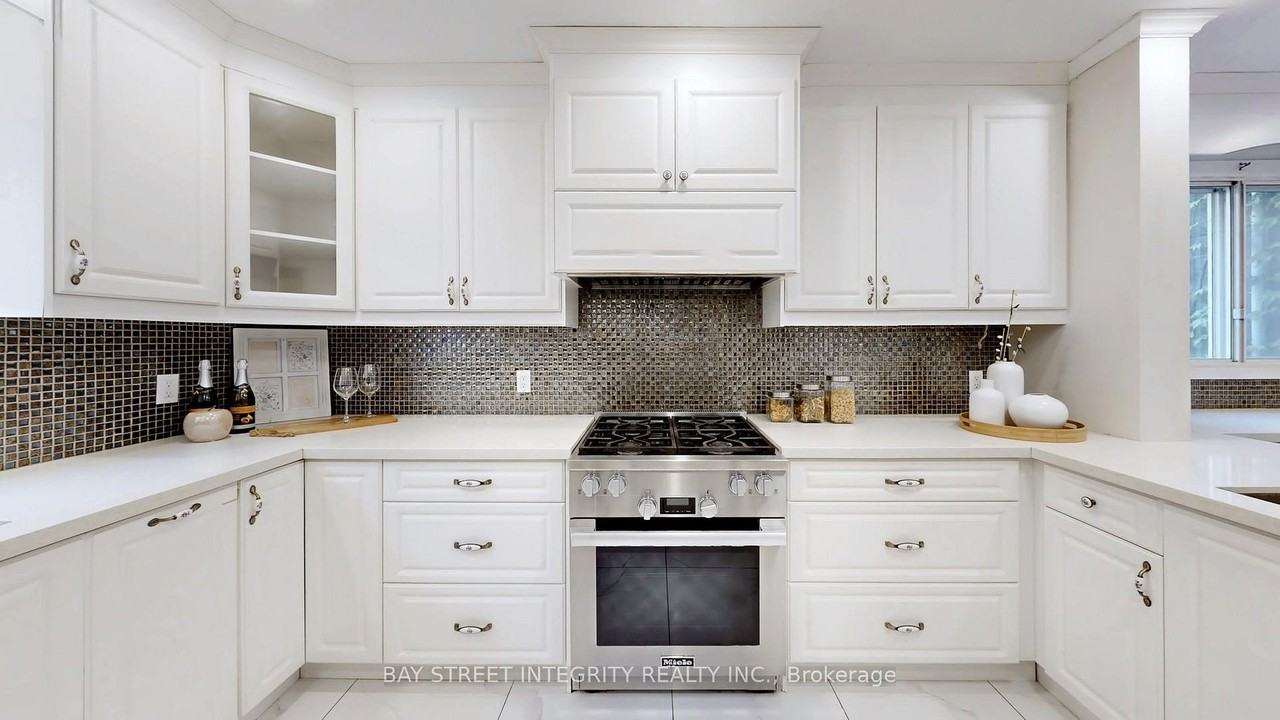 184 Heath Street West - Photo 2 of 24