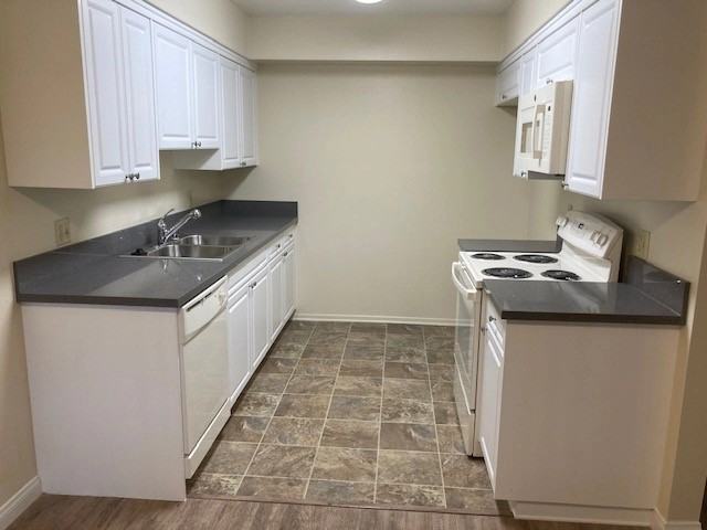 1920 Peyton - Photo 3 of 50