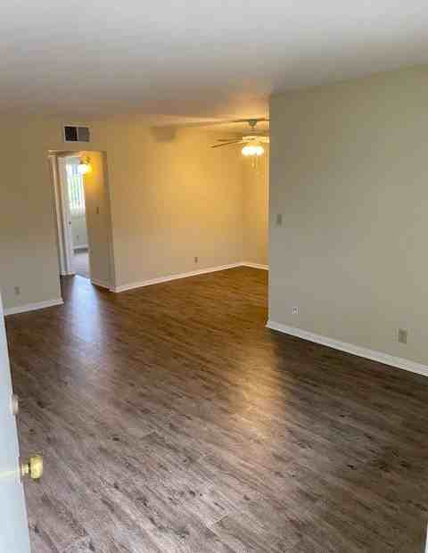 2700 West Victory - Photo 4 of 20