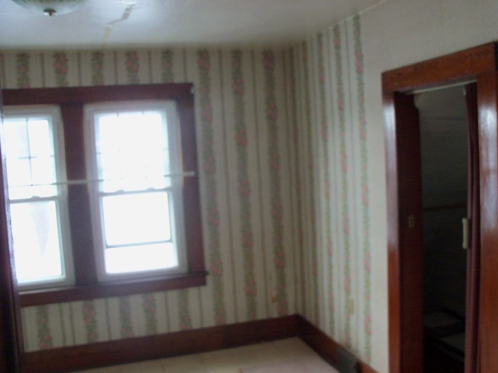 2613 Brewerton Rd - Photo 3 of 10