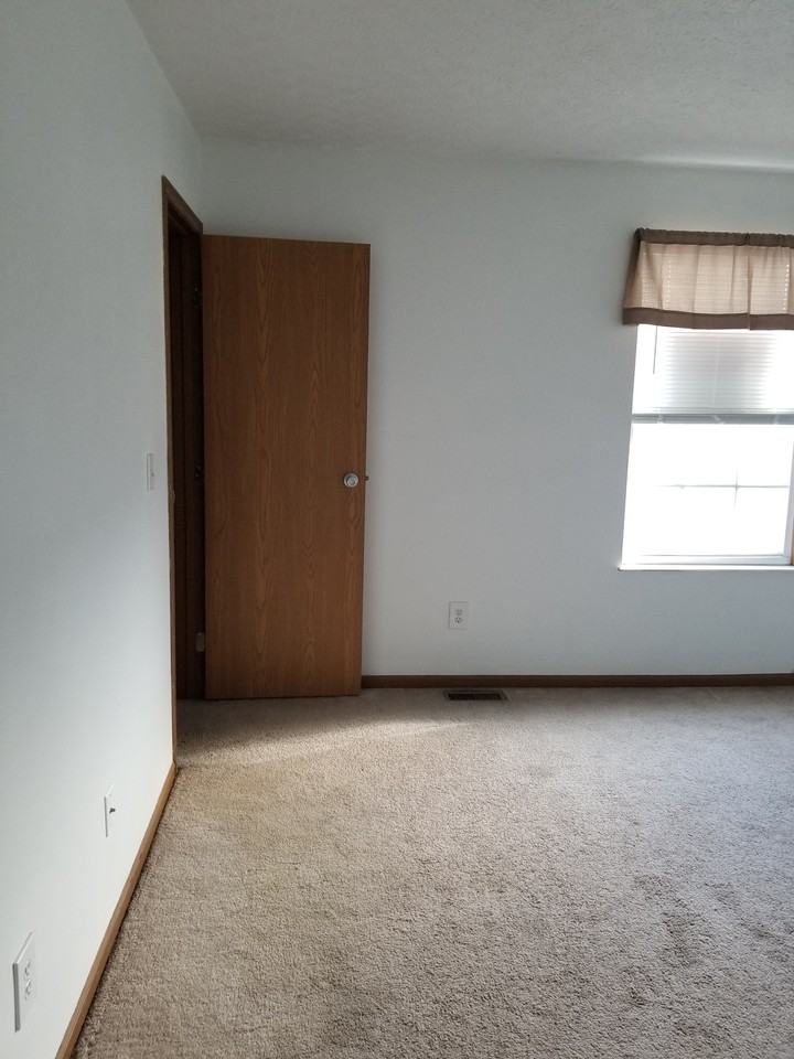 225 Malloy Ln #77E - Photo 5 of 8