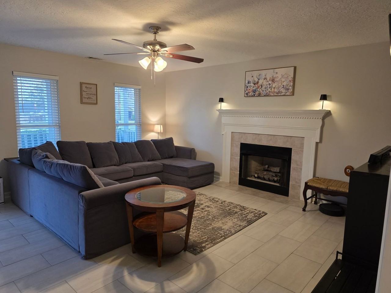 1318 Maple Leaf Ct - Photo 3 of 22