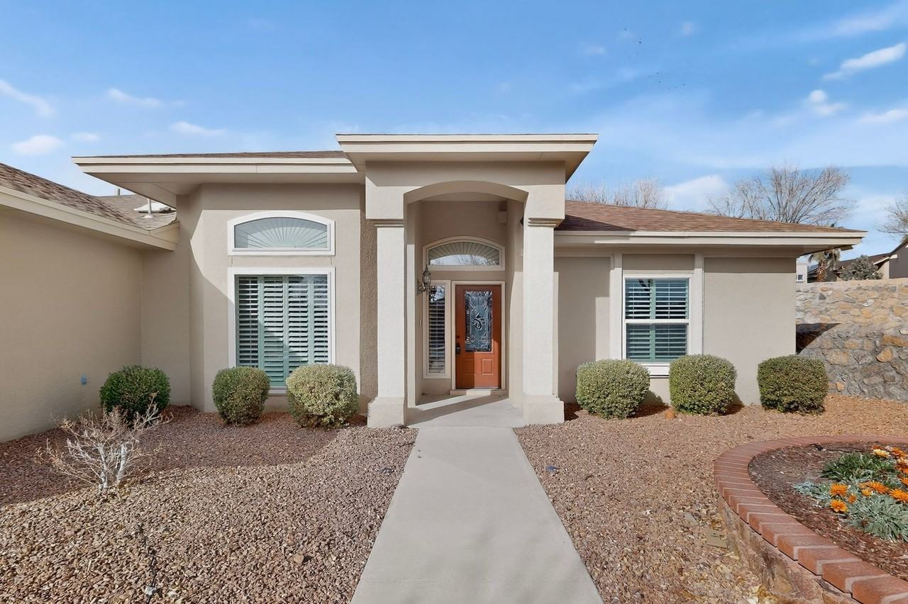 1365 Desert Canyon Dr - Photo 2 of 44