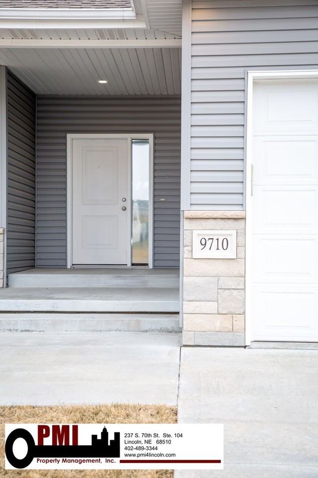 9710 Balkan Ave - Photo 2 of 50