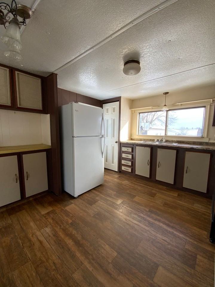 200 W Burkholder Dr - Photo 5 of 8