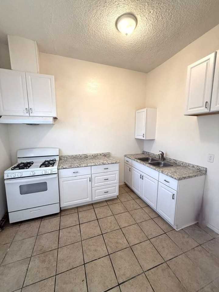 4522 11th St #4526D - Photo 2 of 6