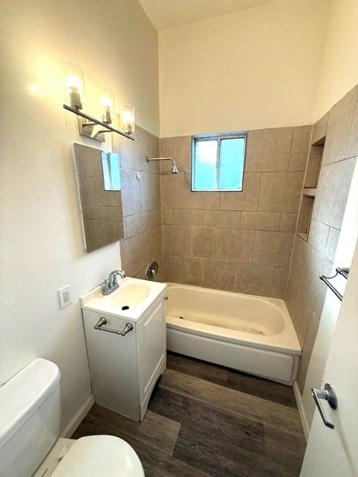 4522 11th St #4526D - Photo 4 of 6