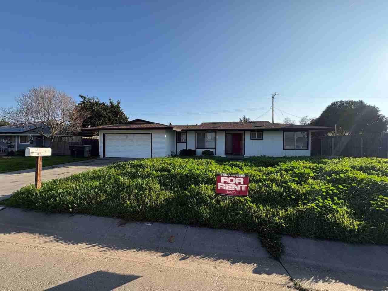 1629 W Lark Ave - Photo 2 of 2