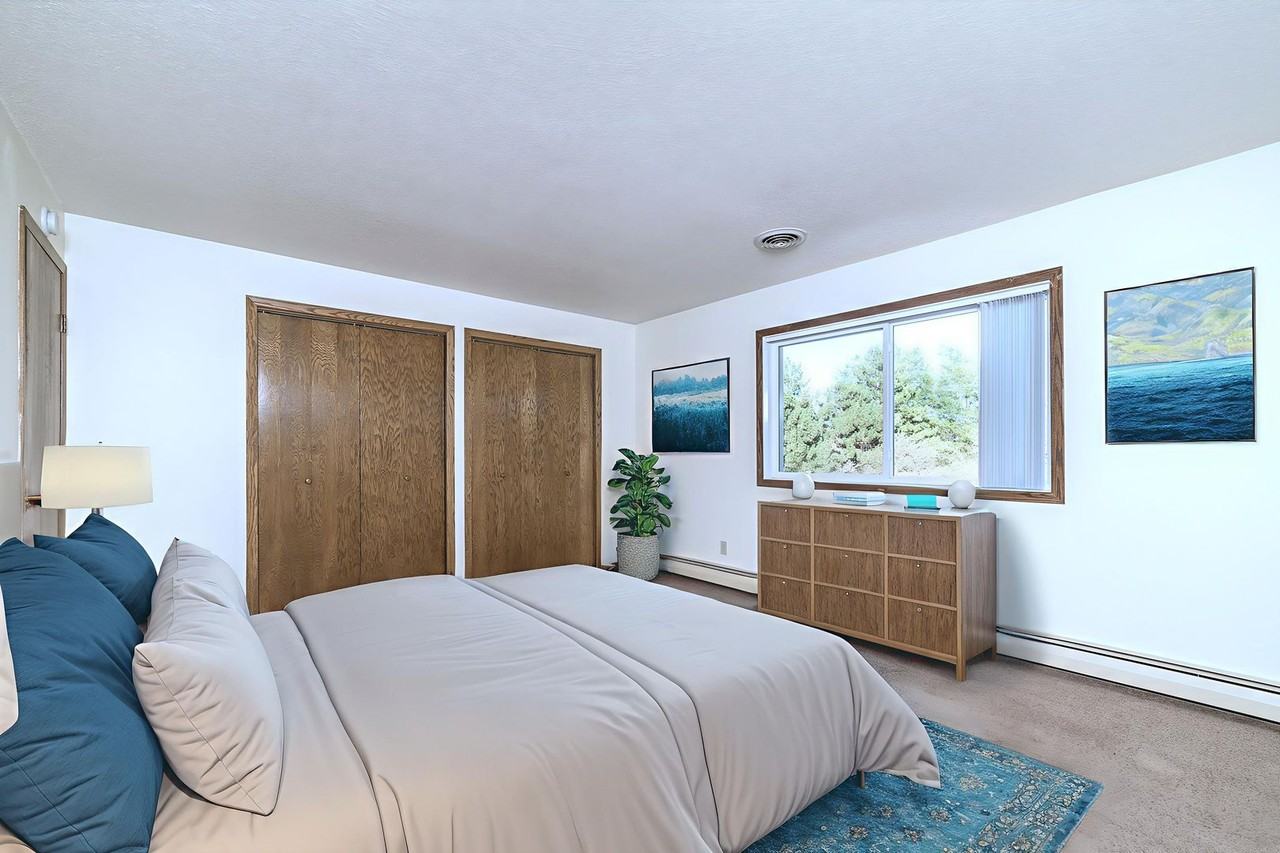 2809 W 33rd St - Photo 5 of 7