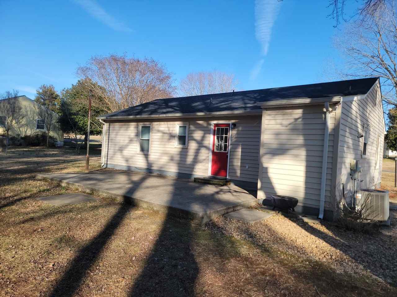 8345 Raven Run Dr - Photo 3 of 7