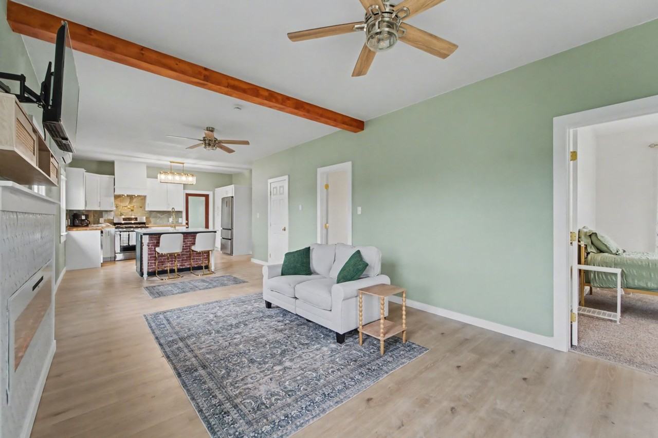 929 12th St - Photo 6 of 16