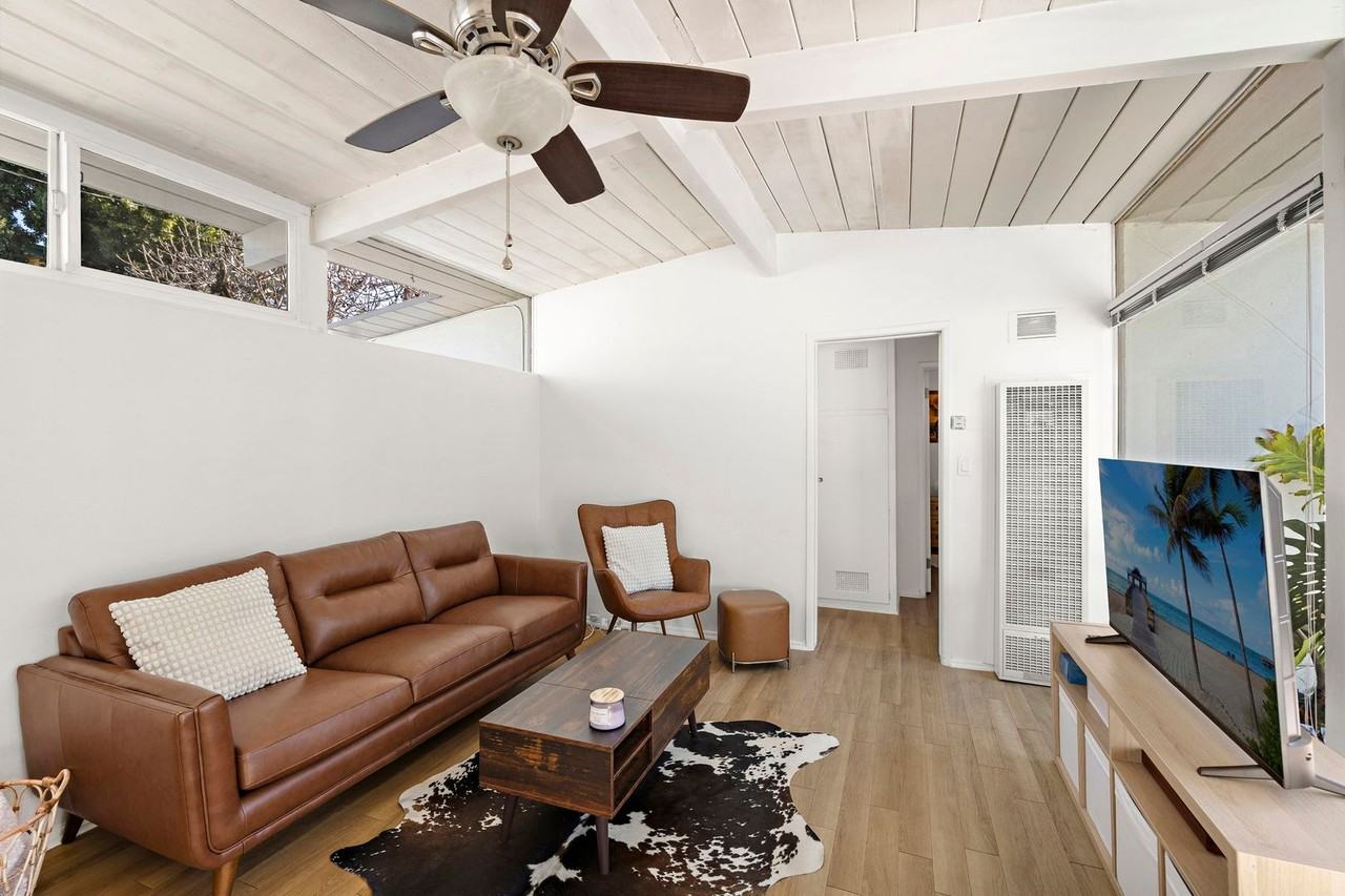 139 W Canada - Photo 5 of 15