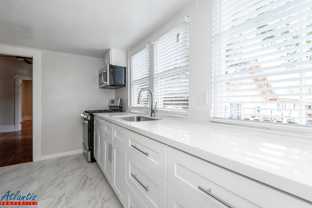 William 170 - Photo 1 of 1