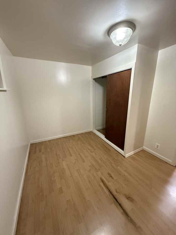 Dahill Road #1F - Photo 4 of 9