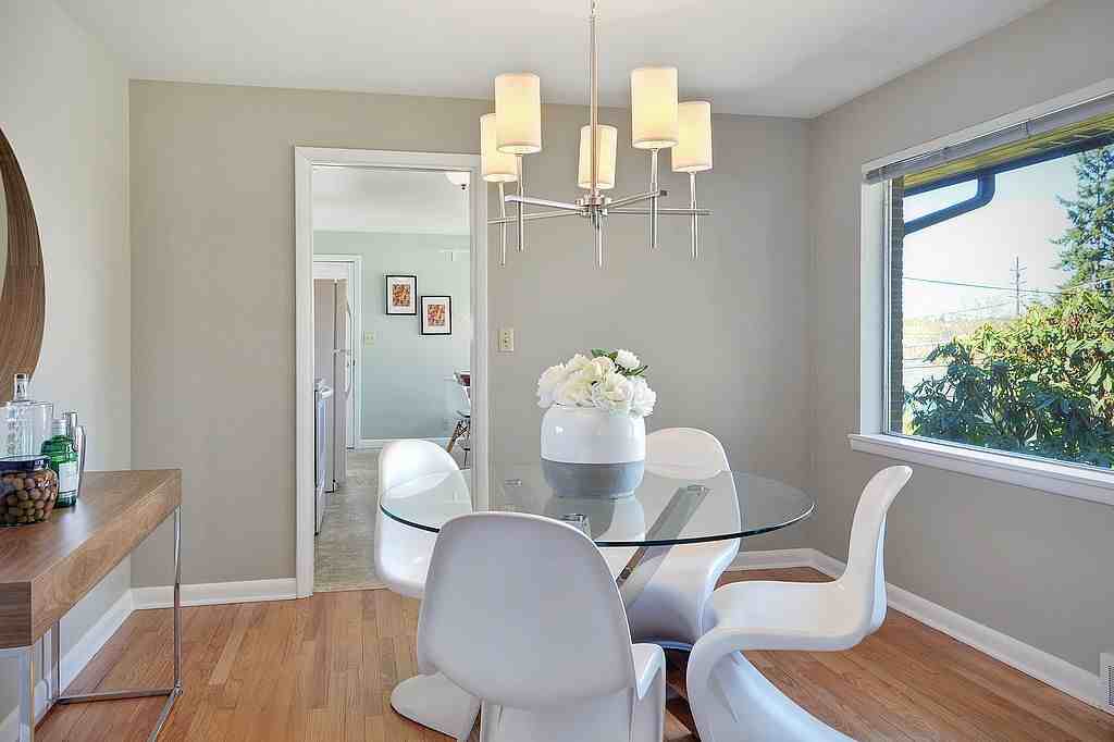 825 Ne 103rd St - Photo 6 of 15