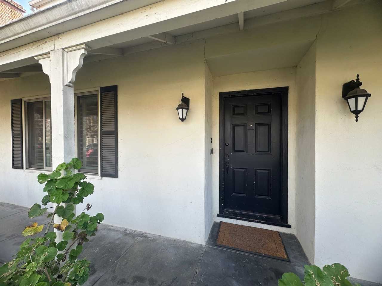 1520 9th Ave - Photo 4 of 22