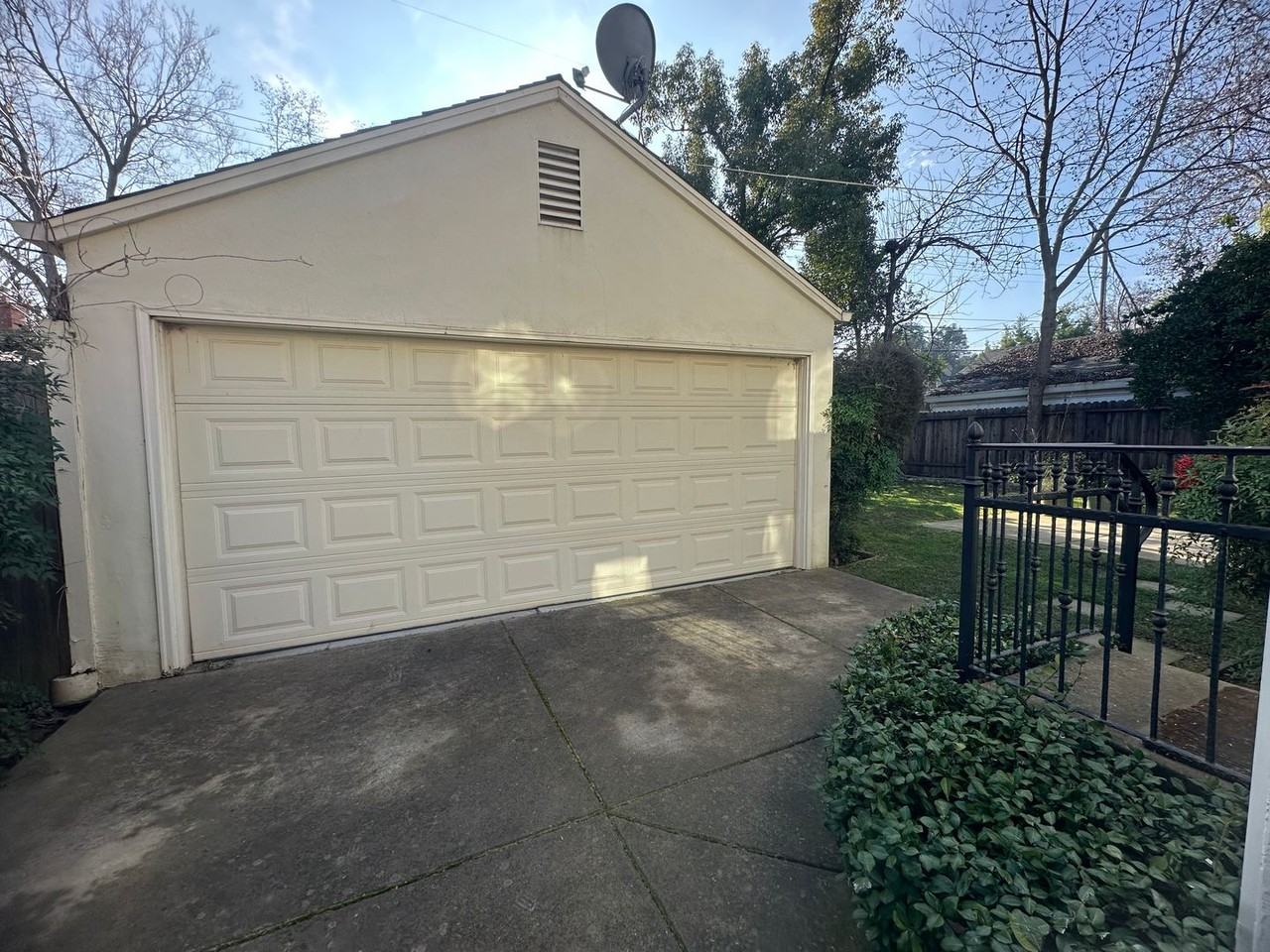 1520 9th Ave - Photo 5 of 22